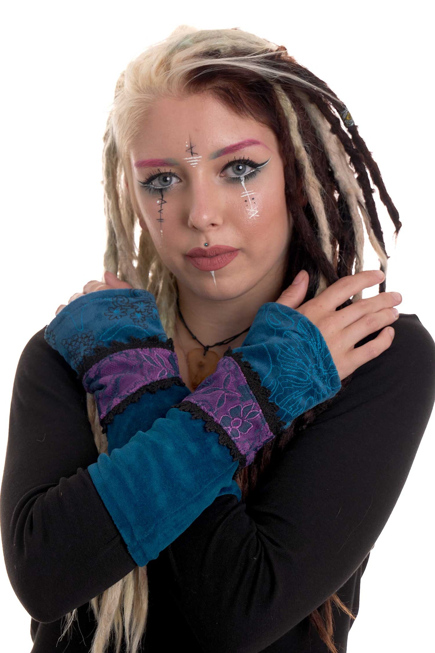 Velvet & Lace Faerie Armwarmers