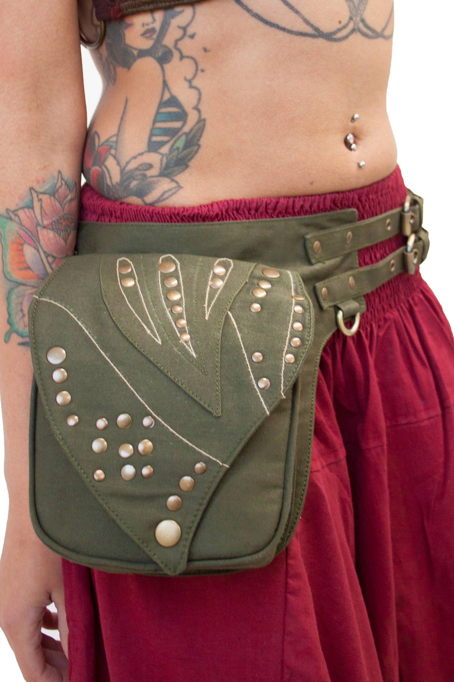 Large Leaf Festival Pocket Belt with Studs - Leaf Stud Belt (AYALEB) by Altshop UK
