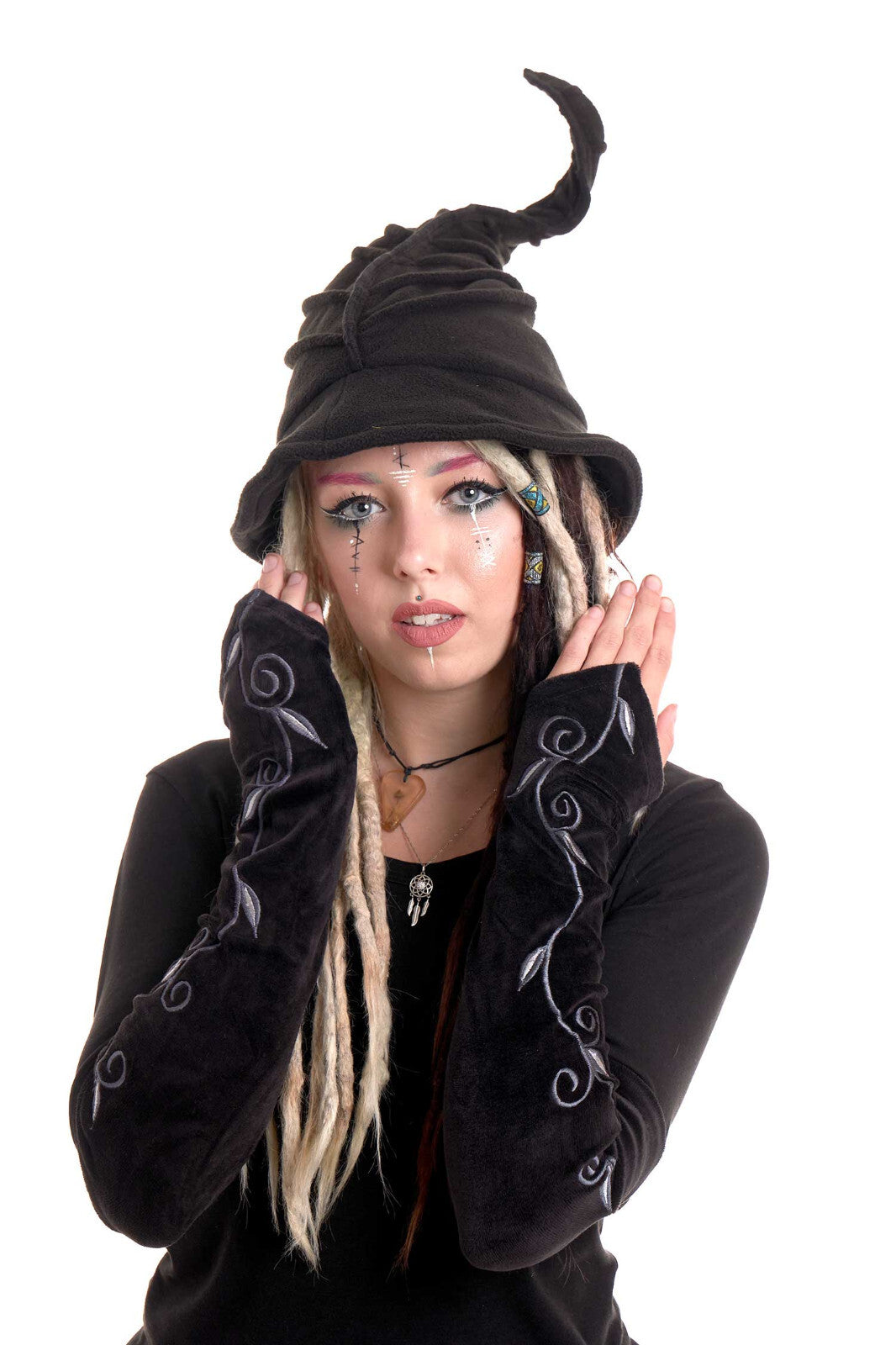 black_1776498795_217c7806.jpg